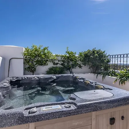 Penthouse In Marbella, Seaview, Jacuzzi